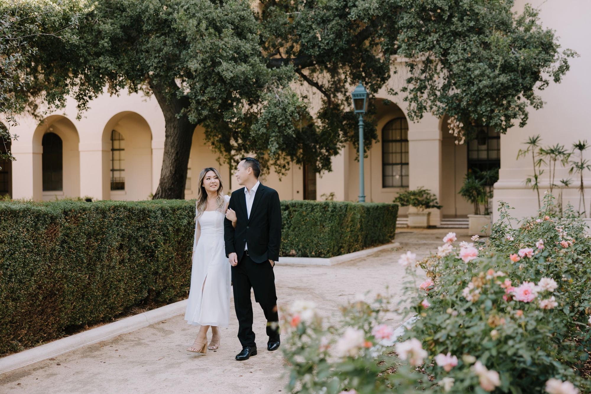 Pasadena Modern Romance Vintage Engagement | KLV Photography, image size:2000x1333