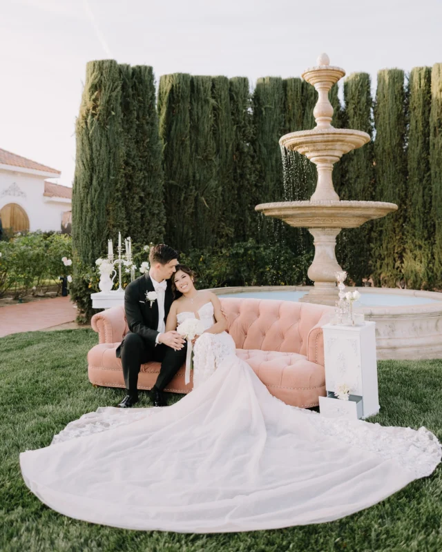 Celestine and Cameron

From an unforgettable engagement at The Obscure Bar in DTLA, Celestine and Cameron continued their love story at the idyllic, European-inspired Villa De Amore in Temecula. Situated in the heart of the serene San Diego countryside, the couple said “I Do” amongst the vineyards and gardens offering a truly timeless setting, mirroring that of Tuscan sunset. 🌅 🍇🌿❤️

@villadeamore
